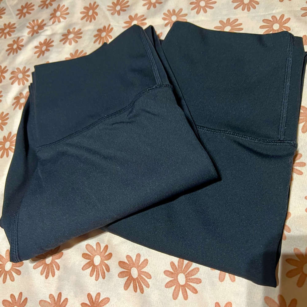 2 Aerie Leggings